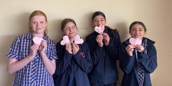 7E4 students learned about Valentine’s Day in Japan